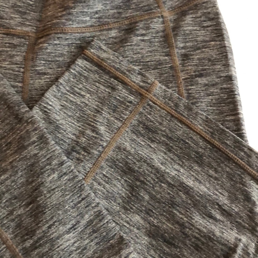 Athleta marled gray “bootleg “ yoga pants - Picture 3 of 6